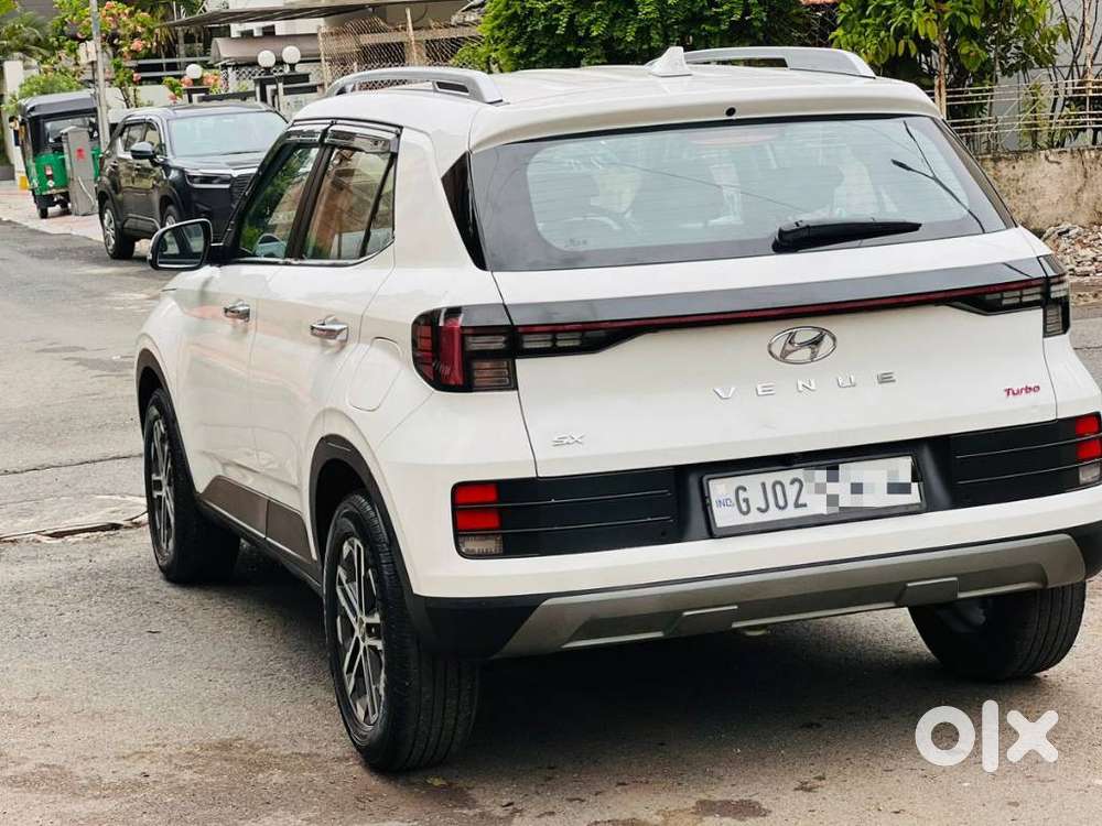 Hyundai Venue 1.0 Sx (o) Turbo Dct, 2024, Petrol