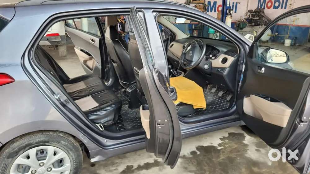 Hyundai Grand I10 Sportz 2015 Car