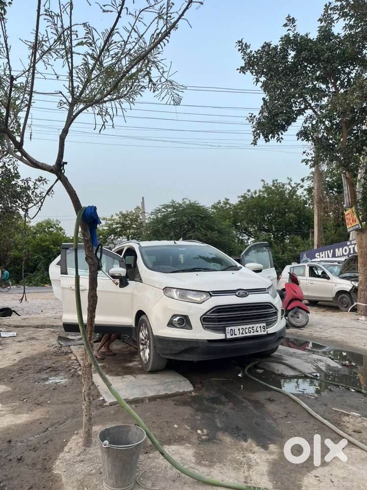 Ford Ecosport Petrol 2015 Model