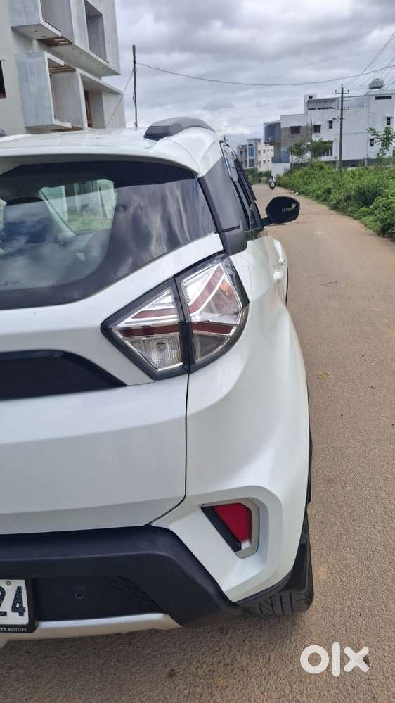 Tata Nexon 1.2 Revotron Xz Plus (s), 2023, Petrol