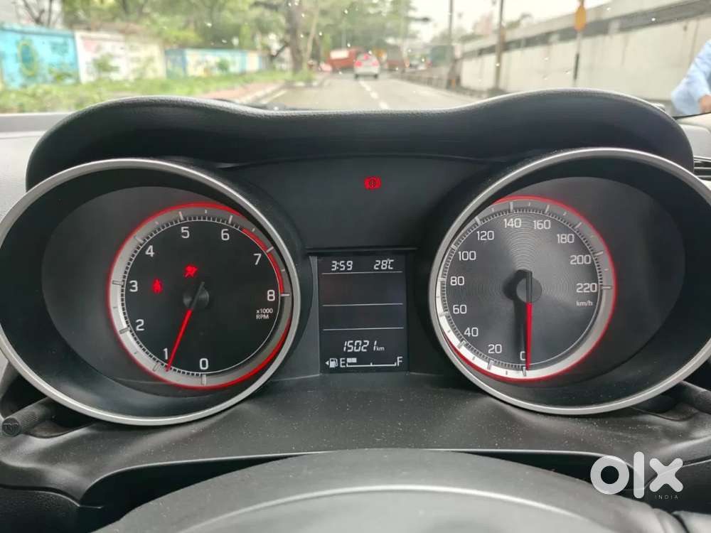 Maruti Suzuki Swift 1.3 Zxi, 2022, Petrol