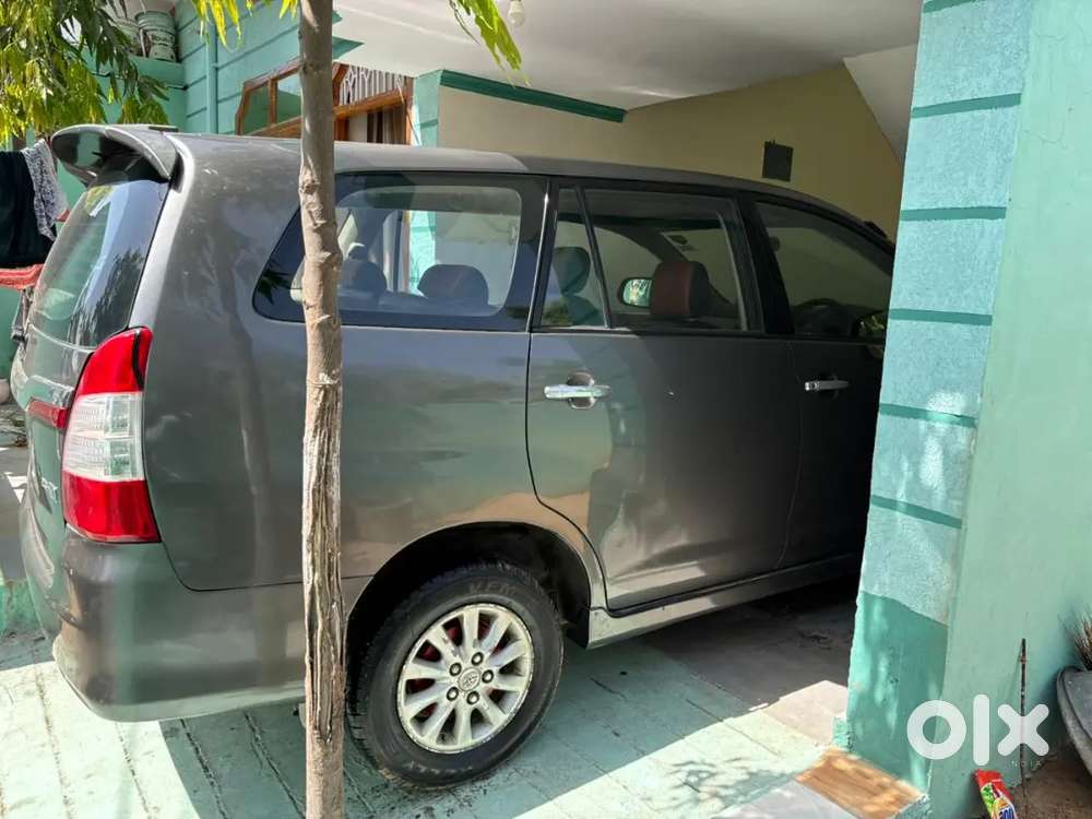 Innova First Owner V Top Model
