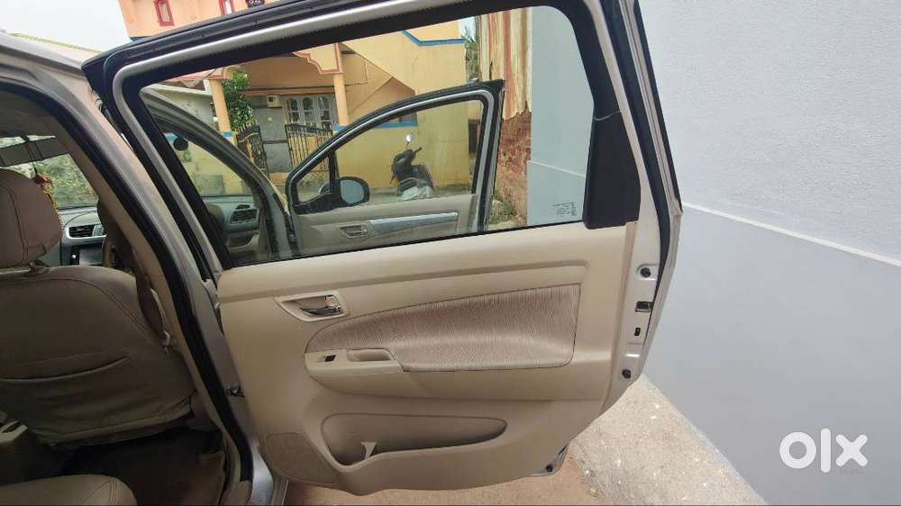 Maruti Suzuki Ertiga 2012 Model Vxi Optional