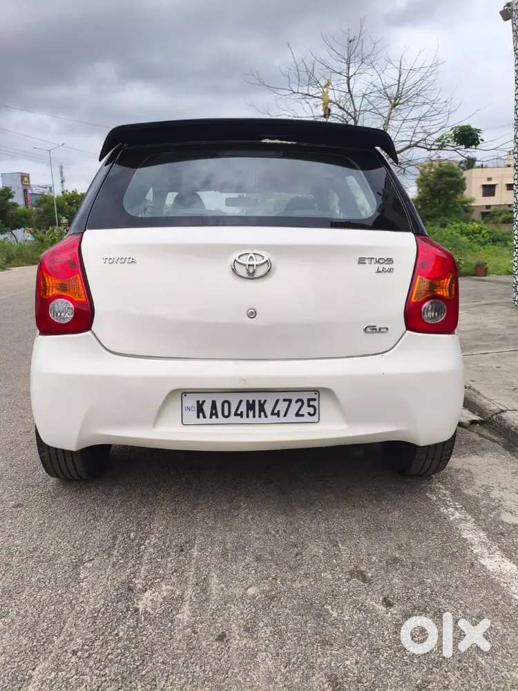 Toyota Etios 2012 Diesel 115000 Km Driven
