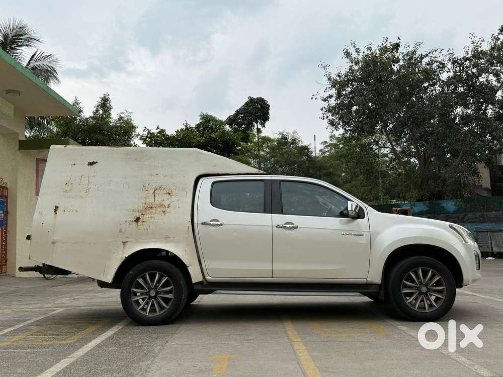 Isuzu V-cross Z Prestige 4x4 Mt, 2019, Diesel