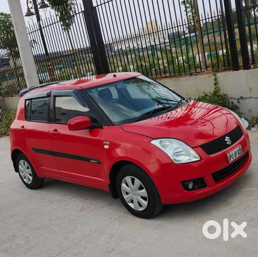 Maruti Suzuki Swift 1.2 Glory 2012