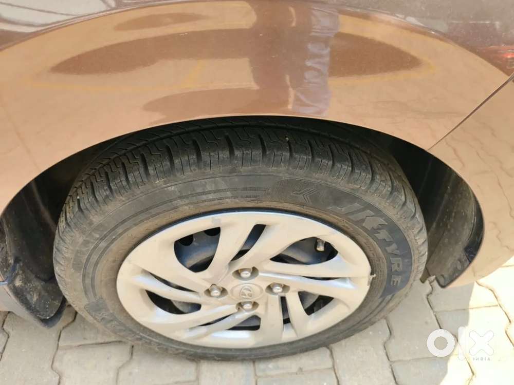 Hyundai Aura 1.2 S Petrol Amt, 2020, Petrol