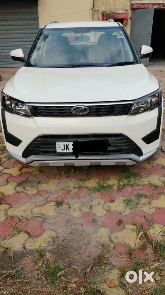 Mahindra Xuv300 2021 Petrol 20000 Km Driven