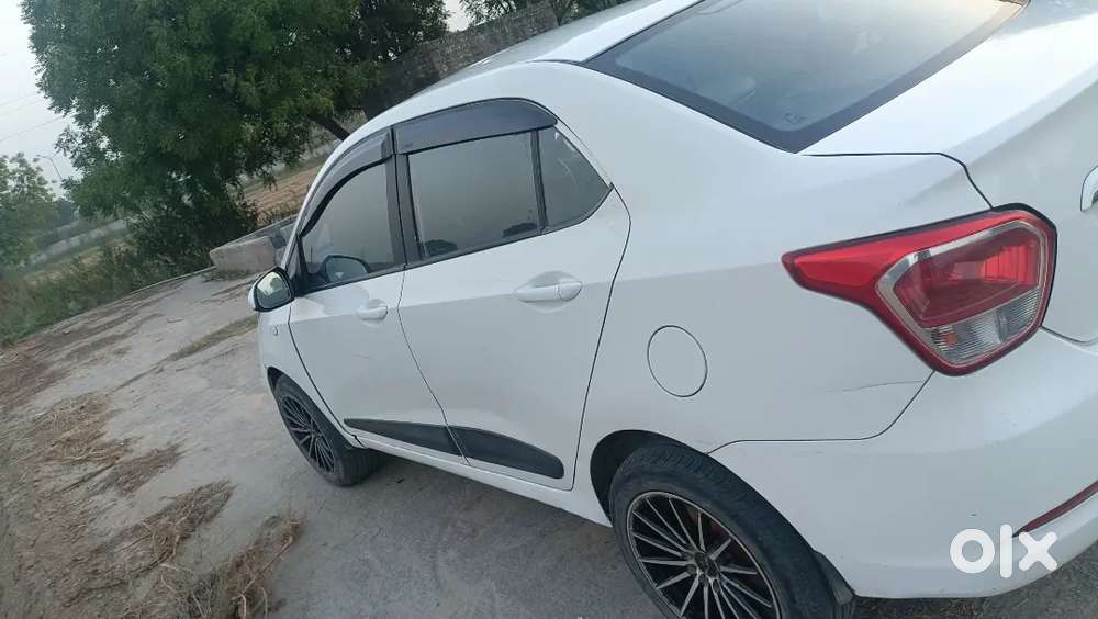 Xcent Less Running Car 2018 Only Company Running Car Well Maintain Car