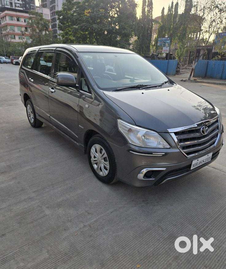 Toyota Innova 2.5 Gx (diesel) 8 Seater Bs Iv, 2014, Diesel