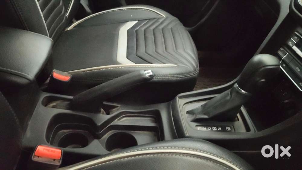 Maruti Suzuki Vitara Brezza 1.5 Zxi Plus At, 2021, Petrol