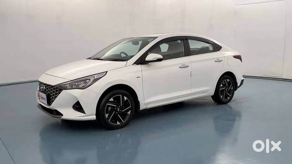 Hyundai Verna 1.5 Sx (o) Vtvt Ivt, 2022, Petrol