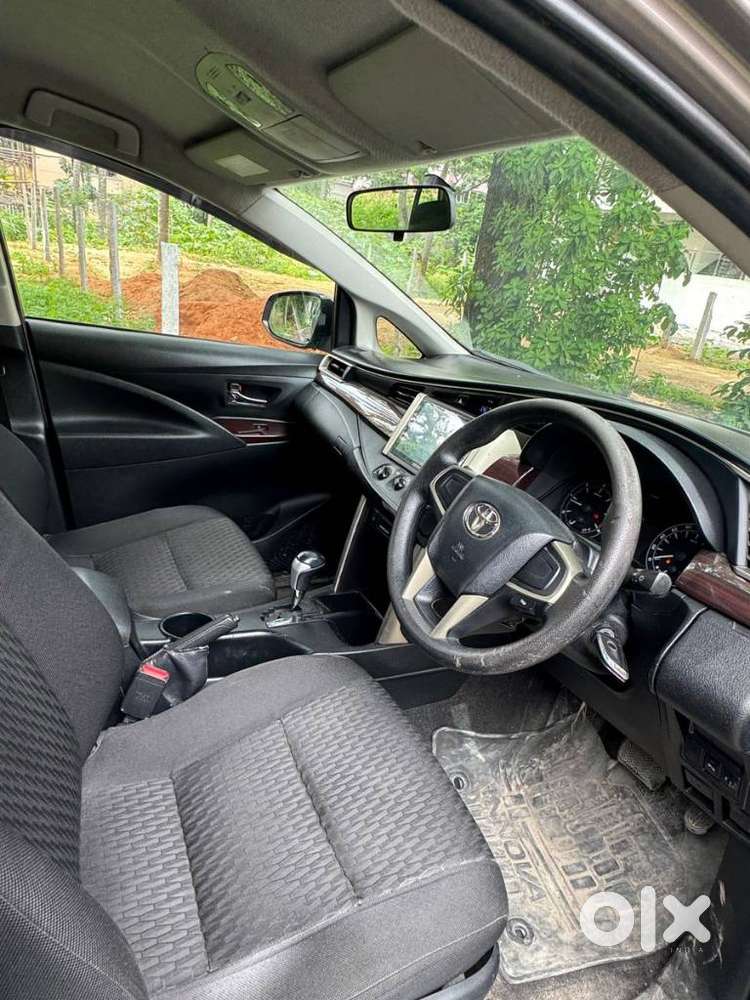 Toyota Innova Crysta 2.8 Gx At, 2017, Diesel