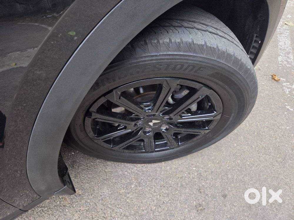 Mahindra Xuv700 2.2 Ax 7 Diesel Mt Luxury Pack Str, 2024, Diesel