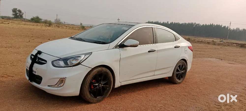 Hyundai Verna 2011 Petrol Well Maintained
