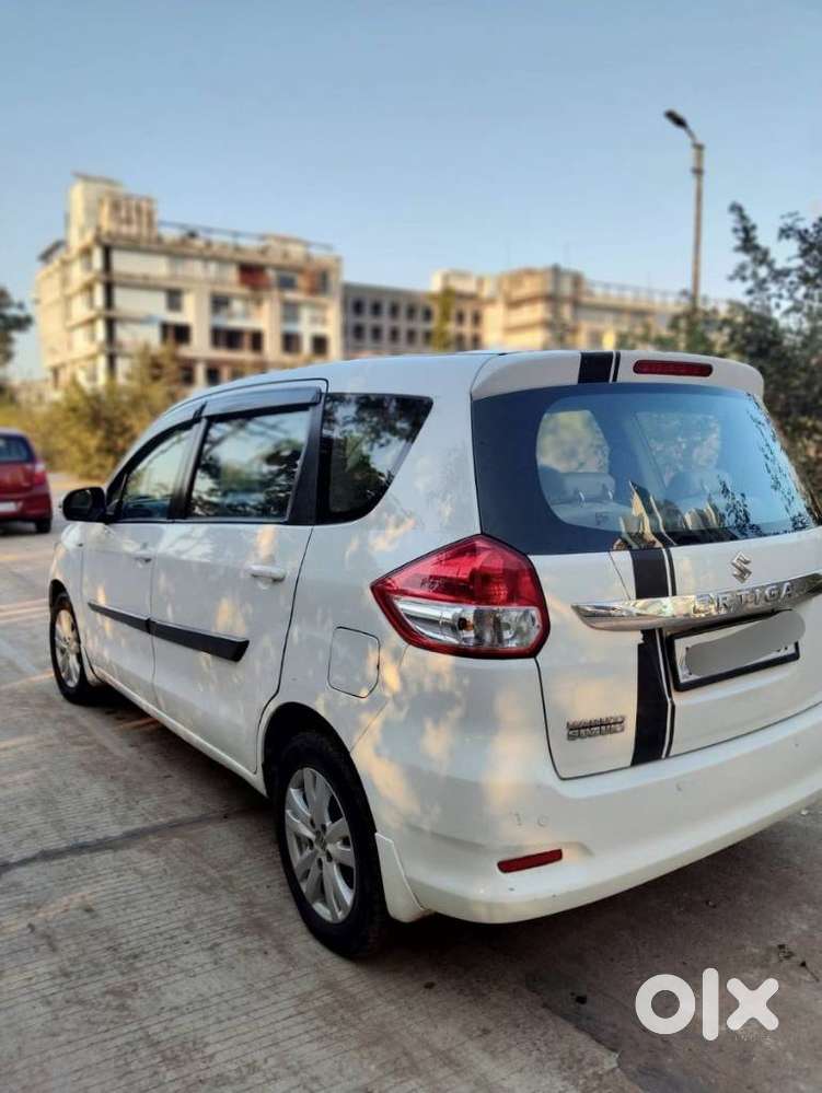 Maruti Suzuki Ertiga Vxi At Petrol, 2018, Petrol
