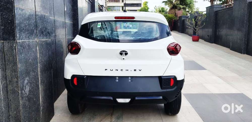 Tata Punch Ev Smart Plus, 2025, Electric