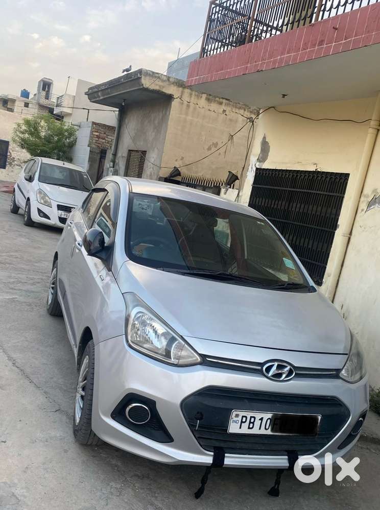 Hyundai Xcent 2015 Diesel 80000 Km Driven