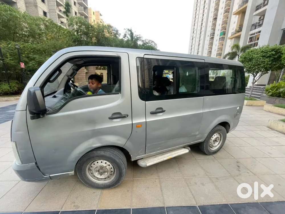 Tata Venture Van