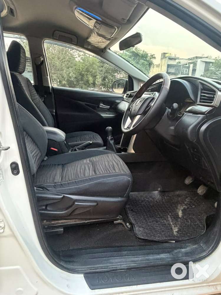 Toyota Innova Crysta 2.7 Vx Mt, 2017, Diesel