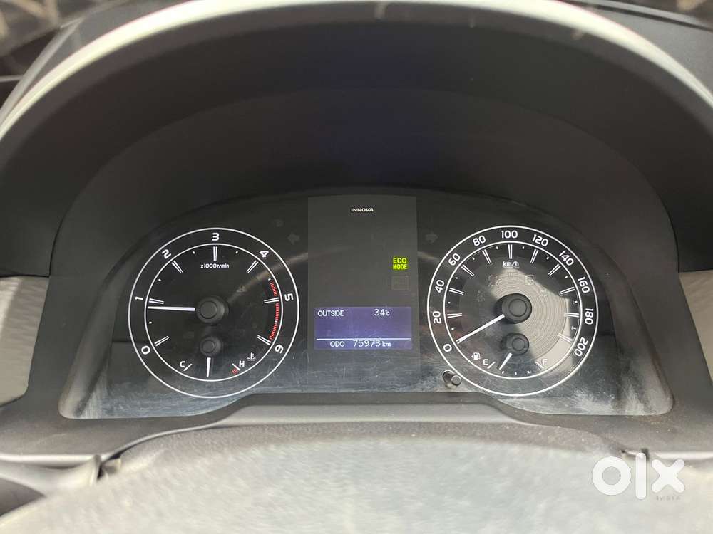 Toyota Innova Crysta 2.4 Gx Mt 8s, 2017, Diesel