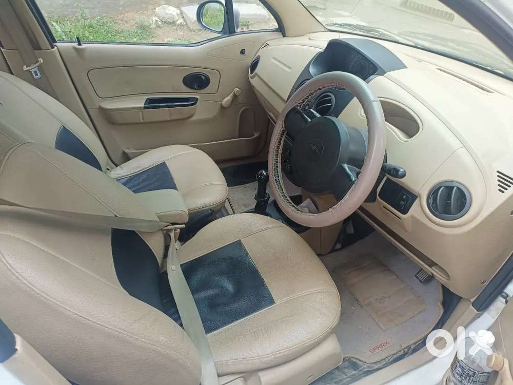 Chevrolet Spark 2011 Petrol (man. 2010)