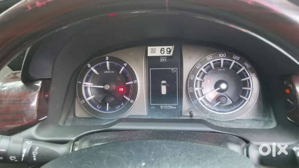 Toyota Innova Crysta 2.4 V 7 Str, 2017, Diesel
