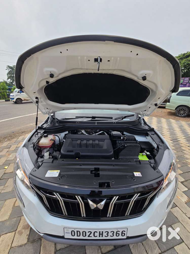 Mahindra Xuv700 2.2 Ax 7 Diesel At Luxury Pack Str Awd, 2023, Diesel