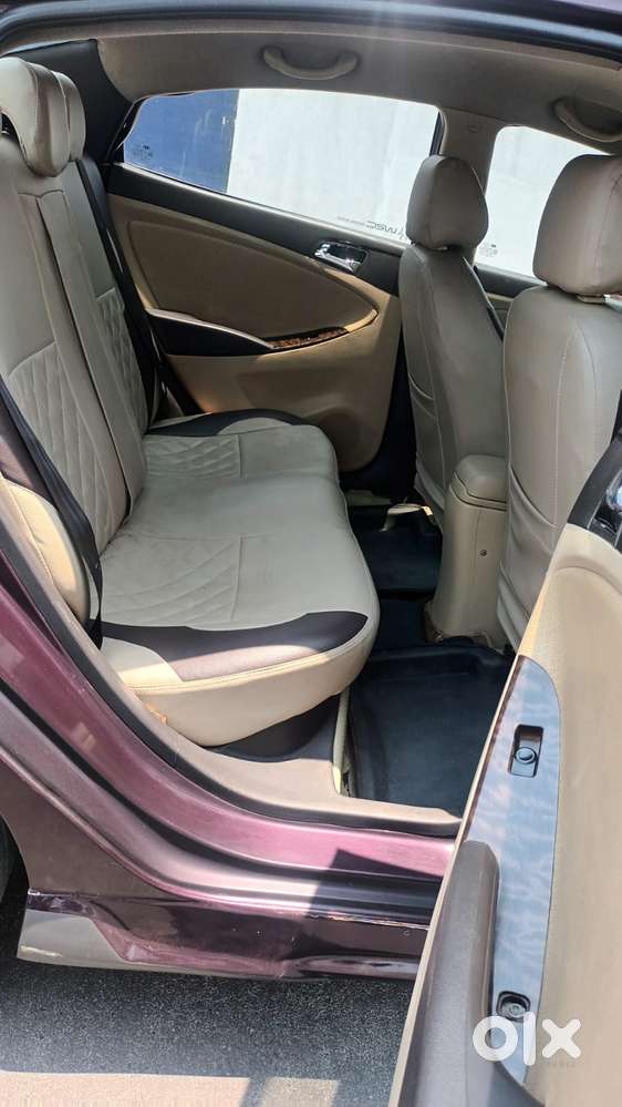 Hyundai Verna Fluidic 1.6 Vtvt Sx Opt, 2011, Petrol