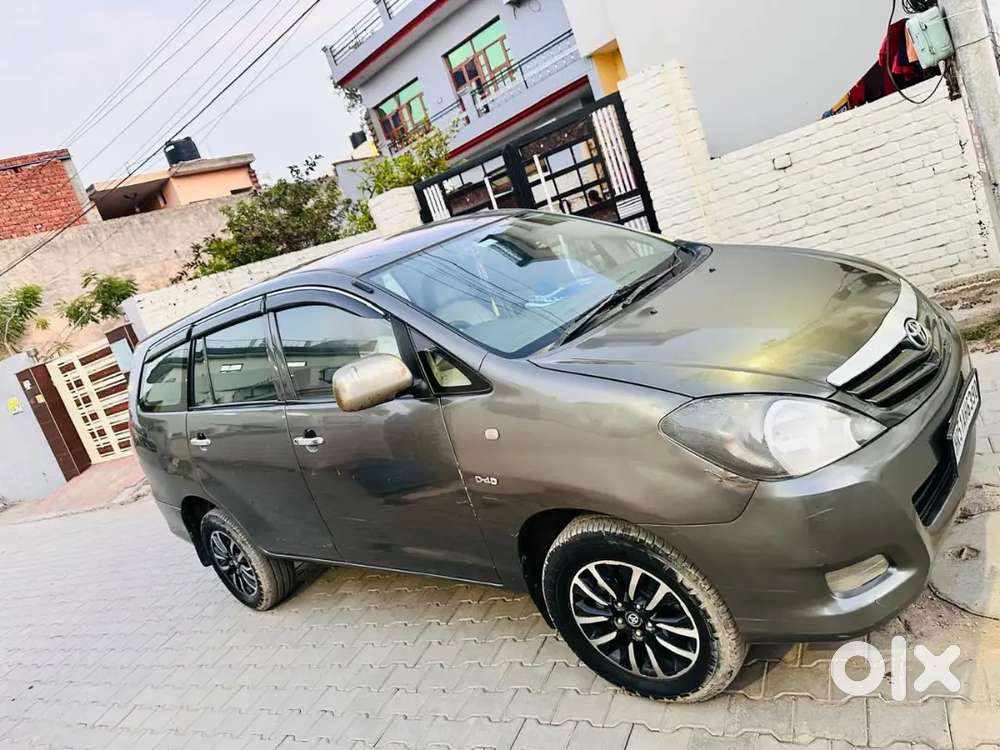Toyota Innova 2.5 Gx 2010