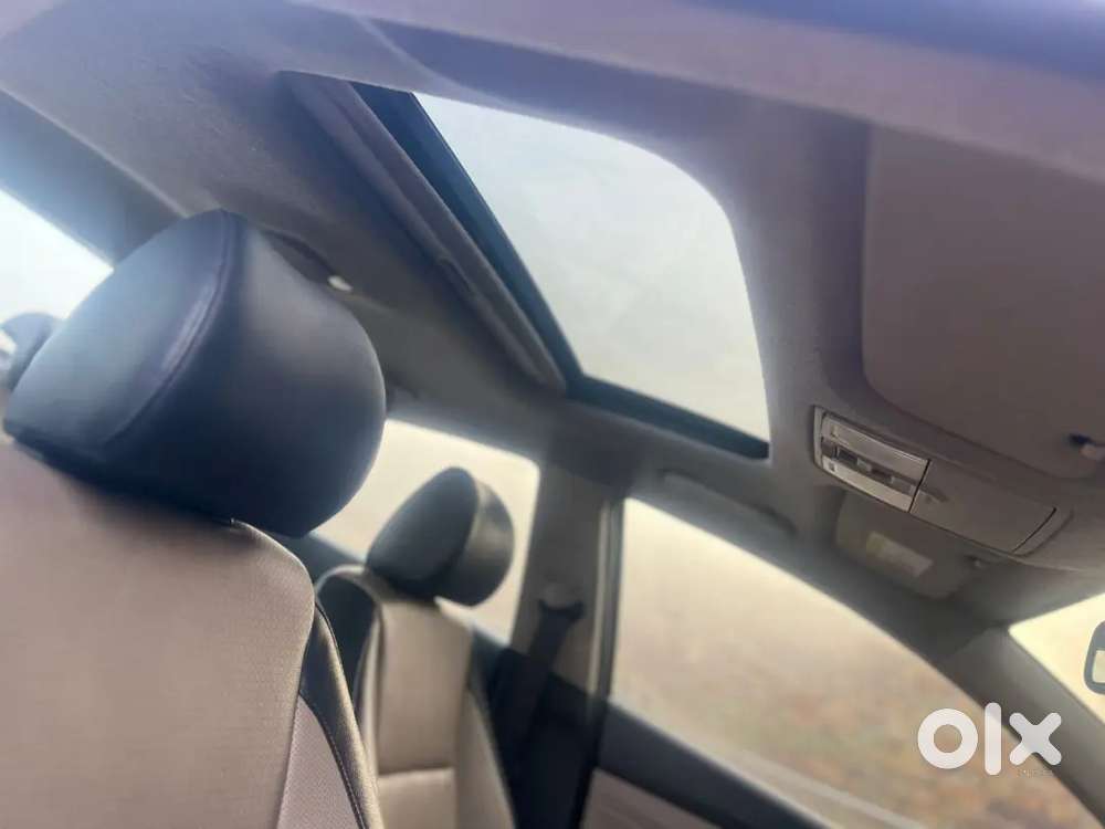 Verna 1.6  Sanroof Model