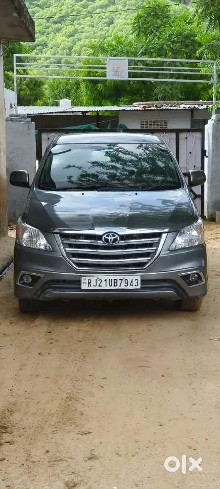 Toyota Innova 2.5 V 2011