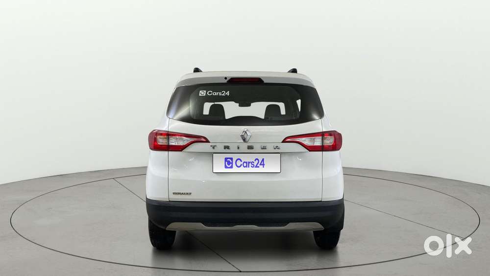 Renault Triber Rxt, 2023, Petrol