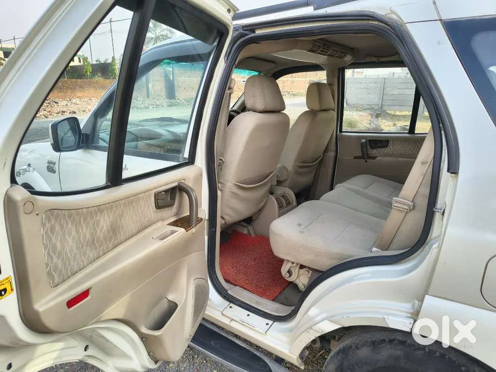 Tata Safari 2014
