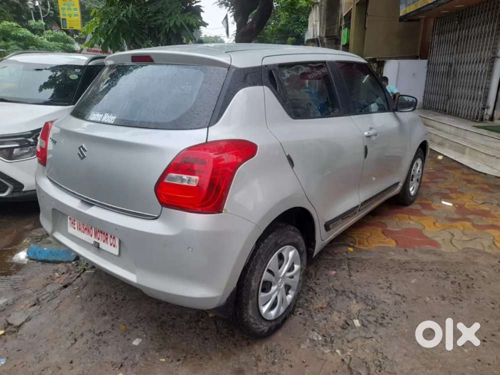 Maruti Suzuki Swift Vxi, 2022, Petrol