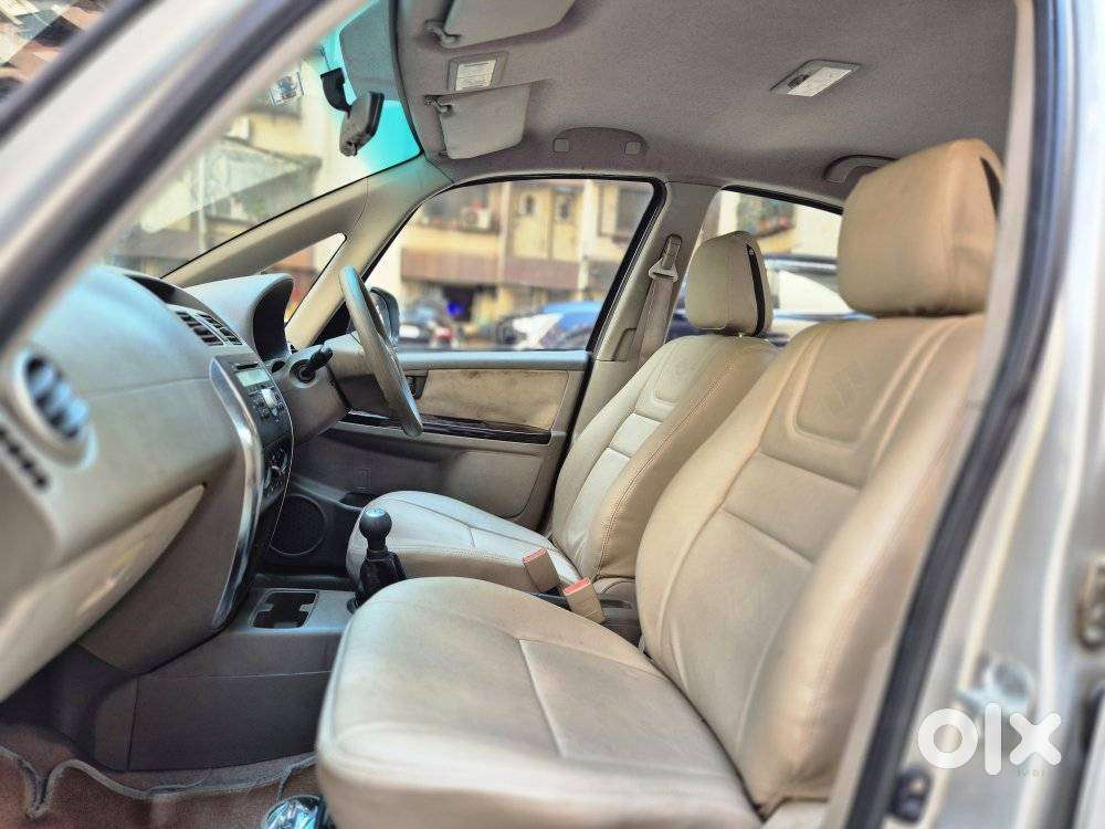 Maruti Suzuki Sx4 Vxi Bsiv, 2013, Petrol