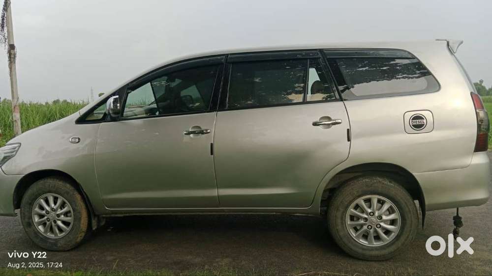 Toyota Innova Crysta 2007