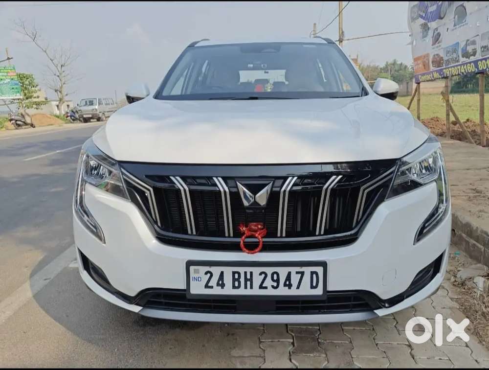 Mahindra Xuv700 2024 Petrol 14000 Km Driven