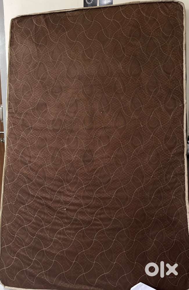 Diwan mattress- Good condition 1 yrs old