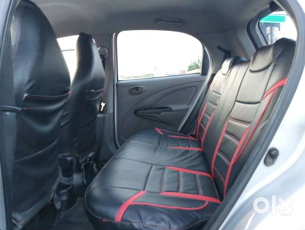 Toyota Etios Liva, 2011, Petrol
