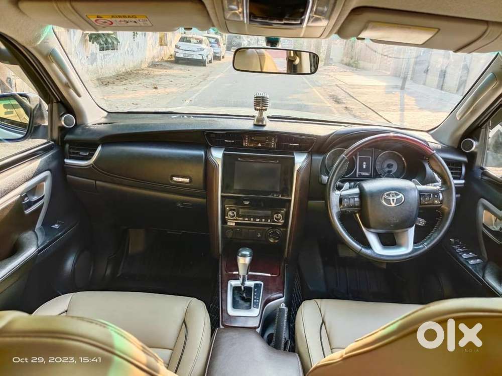 Toyota Fortuner Legender 2019