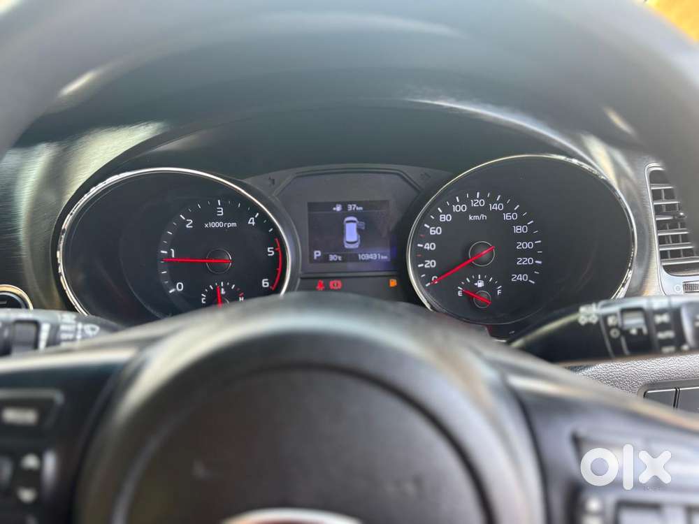 Kia Carnival Premium, 2020, Diesel