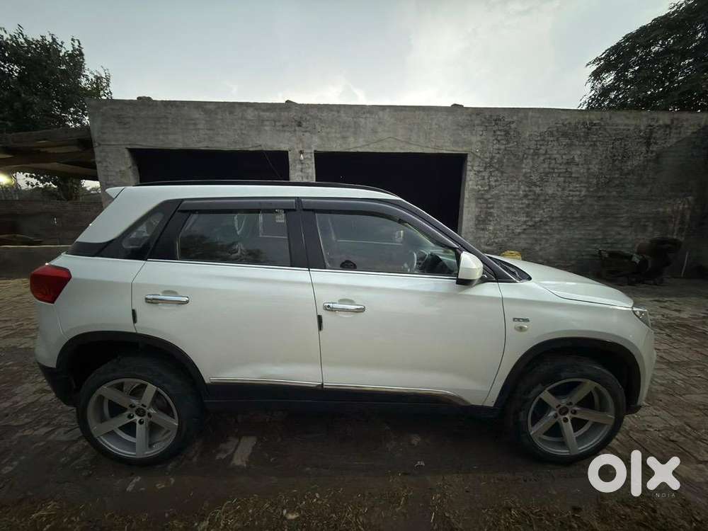 Brezza 2018 Well Maintained Showroom Condition