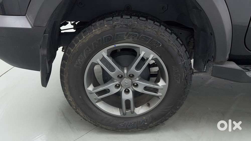 Mahindra Thar Lx Hard Top Petrol At Rwd, 2023, Petrol