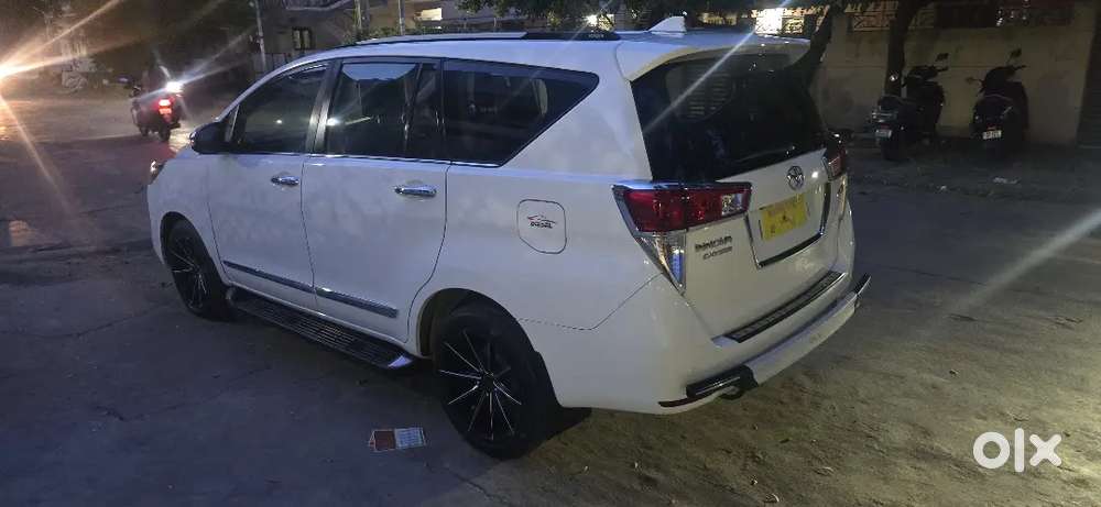 Toyota Innova Crysta 2.4 2023