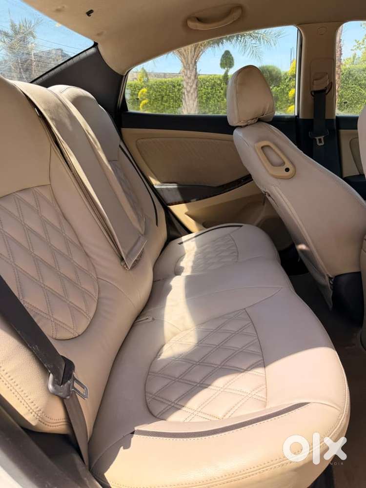 Hyundai Verna Fluidic 1.6 Crdi Sx Opt, 2015, Diesel