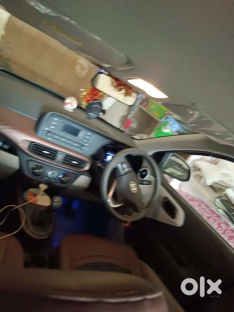 Hyundai Aura 2025 Cng & Hybrids Well Maintained