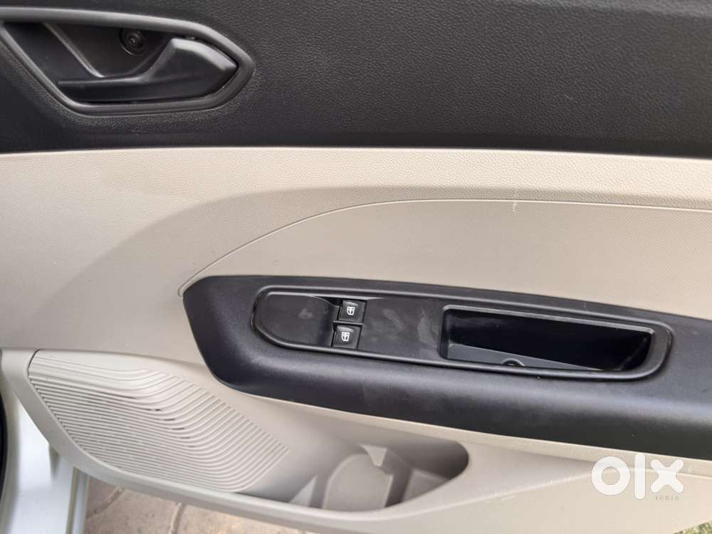 Renault Triber Rxl, 2020, Petrol