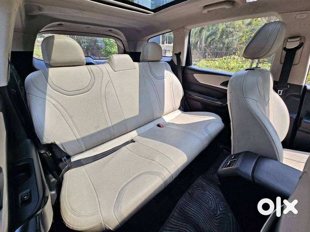 Mahindra Xuv700 Ax7 Awd, 2022