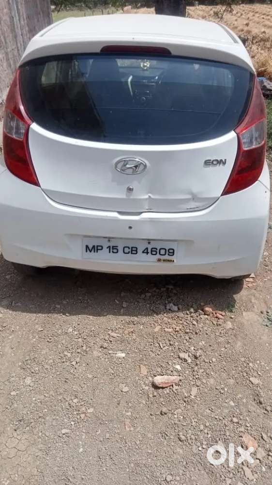 Hyundai Eon Magna 2017 Good Condition Tyre 70%